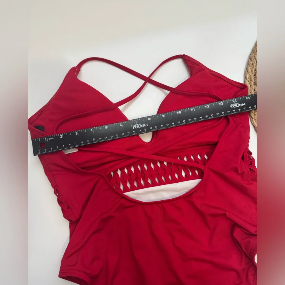 Kenneth Cole Red One-Piece Swimsuit with Plunging‎ V-Neck Size Large